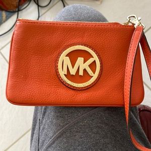 Michael kors leather wristlet